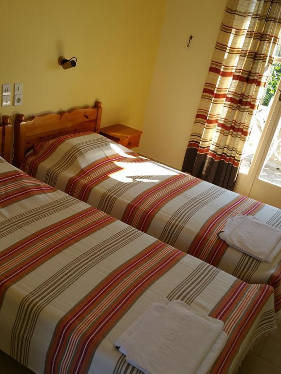 Guesthouse Karidia Skála Eresoú Exteriör bild
